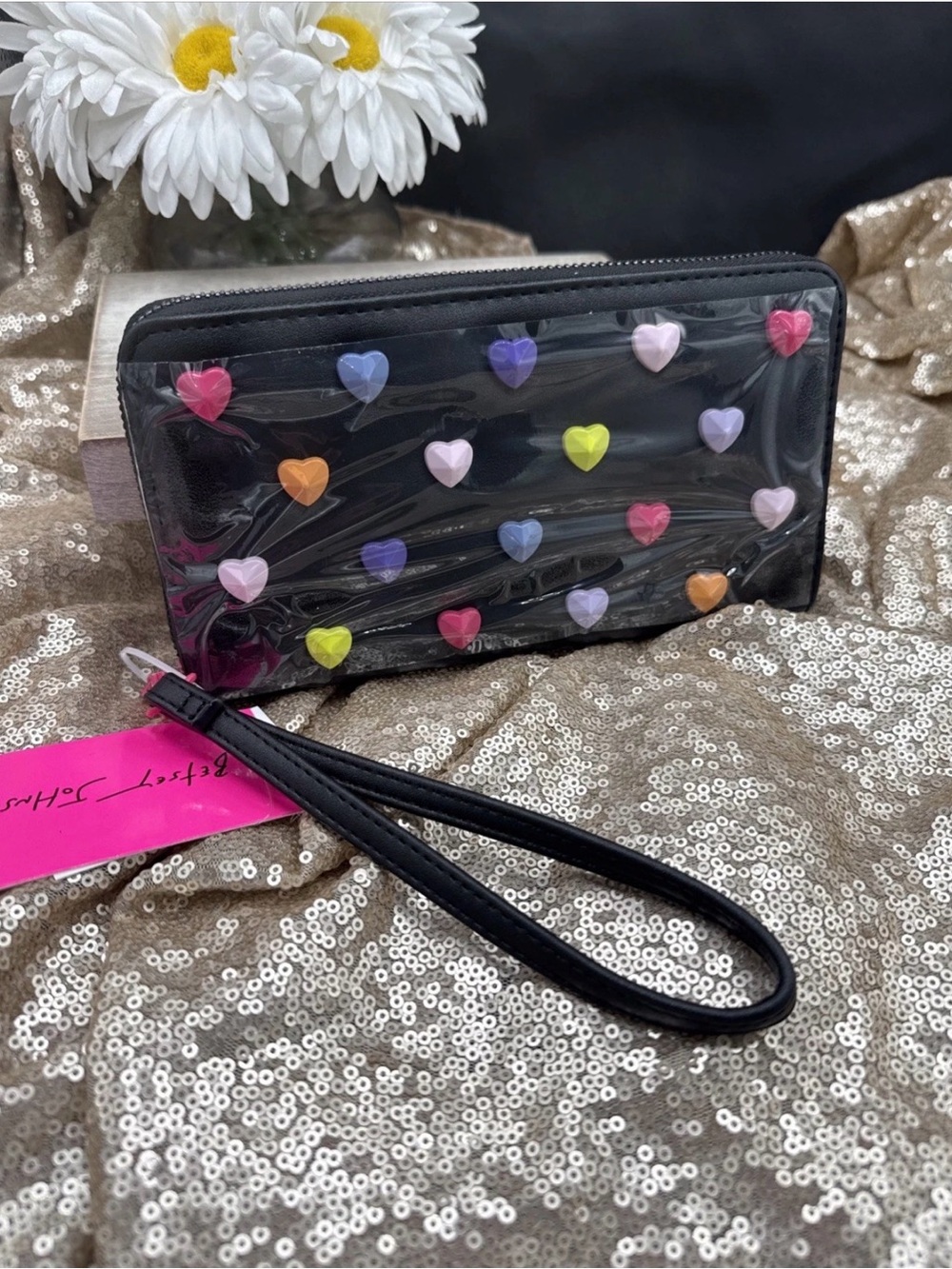 NWT BETSEY JOHNSON XOZIP HEARTS WRISTELT WALLET BAG BLACK